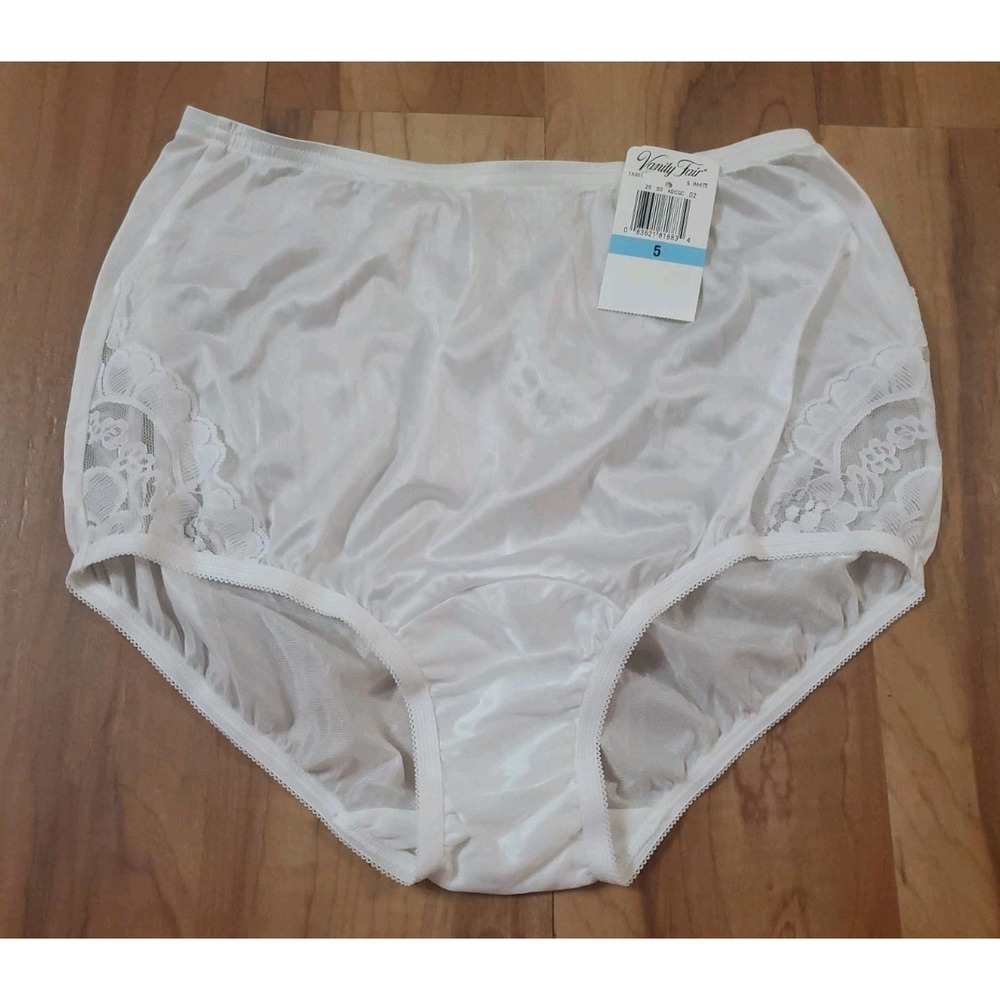 NWT Vanity Fair Lace Brief Panties Nylon Vintage 13001 White 🤍 Size 6